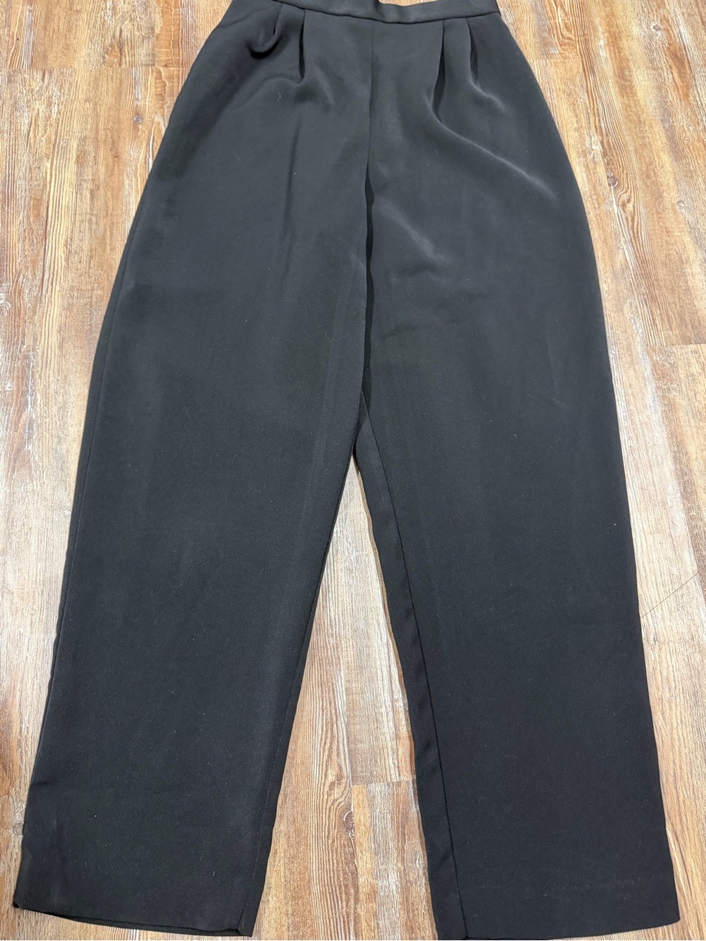 Vintage Black trouser pants with pleats, size 10